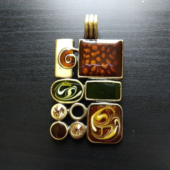 Premier Designs Rectangle Gallery Pendant natural colors brass hinged bail NWOT - Picture 1 of 6
